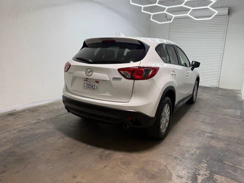 Used 2016 MAZDA CX-5 Touring w/ Bose/Moonroof Package FWD image 10