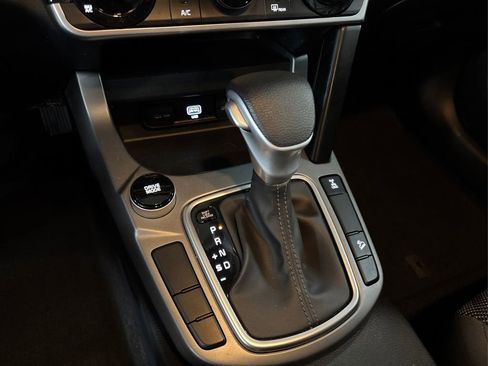 Used 2023 Kia Seltos LX image 31