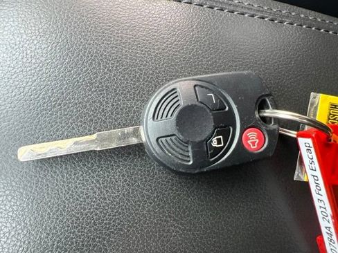 Used 2013 Ford Escape SEL AWD/4WD image 36