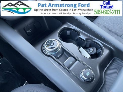 New 2026 Ford Explorer Active image 13