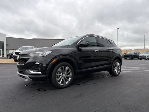 Used 2023 Buick Encore GX Essence w/ Experience Buick Package AWD/4WD image 3