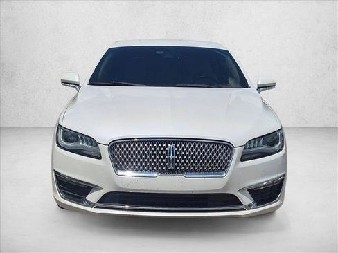 Used 2019 Lincoln MKZ Premiere FWD image 2
