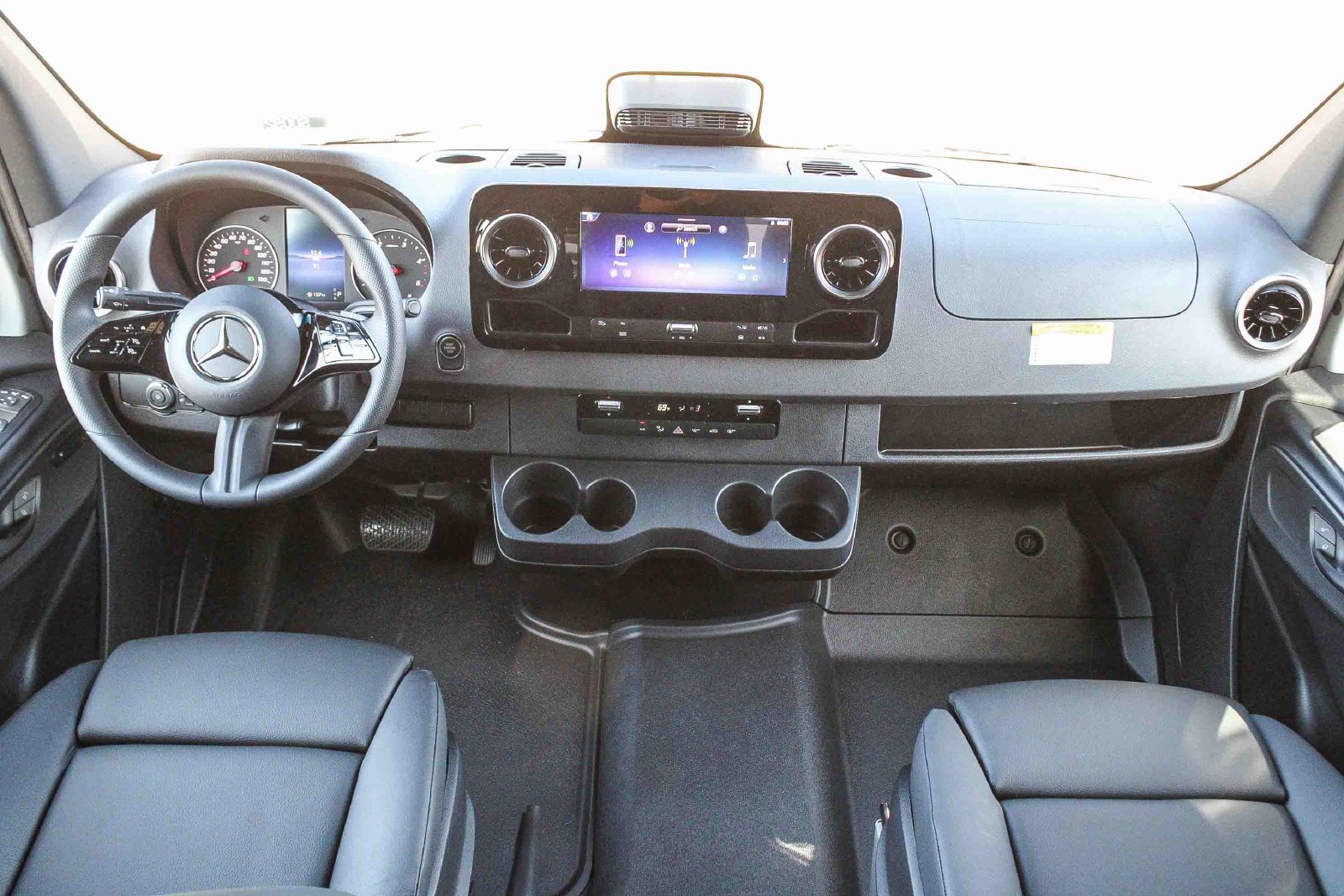 New 2026 Mercedes-Benz Sprinter 2500 image 7