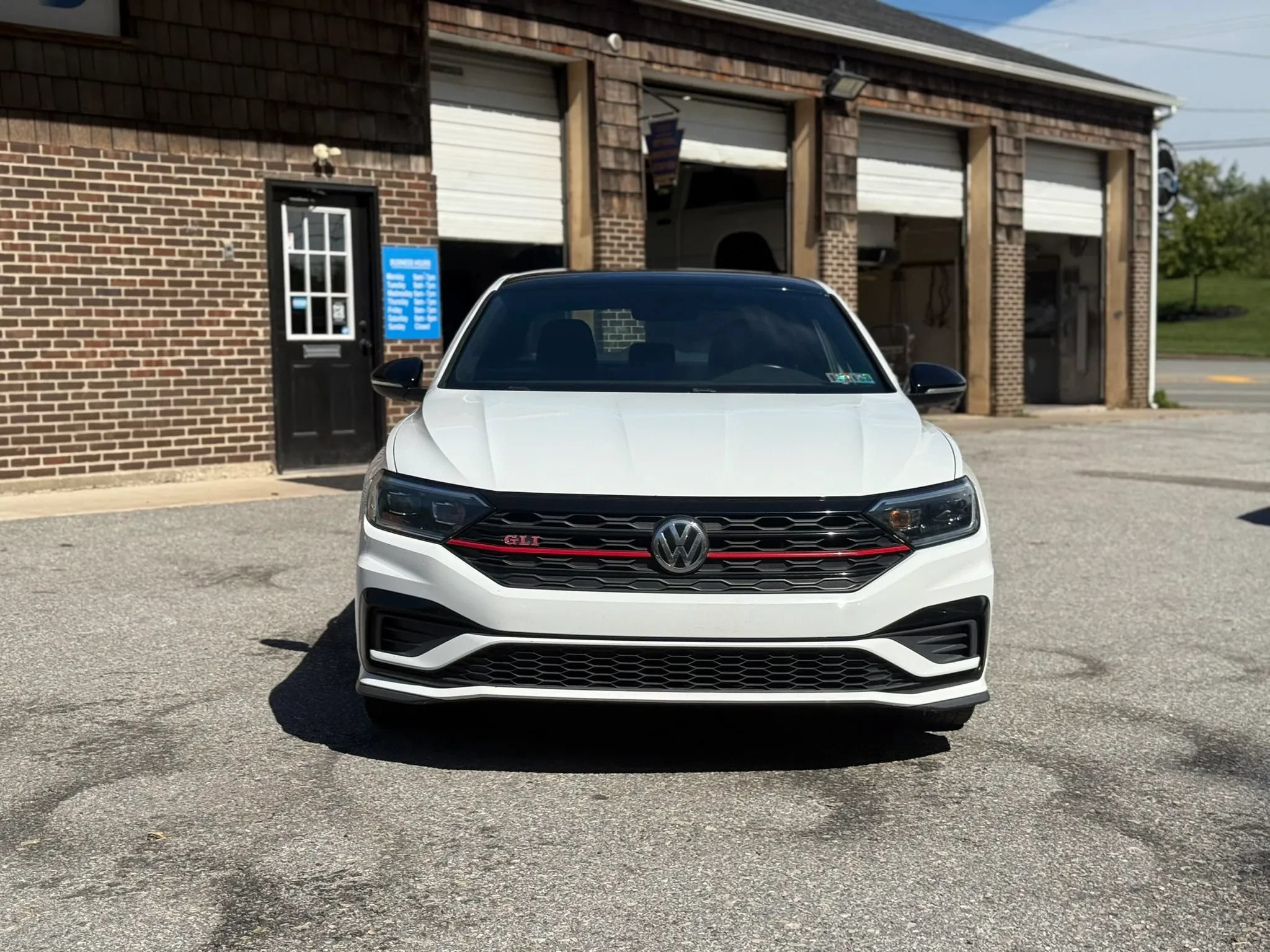 Used 2019 Volkswagen Jetta GLI FWD image 2