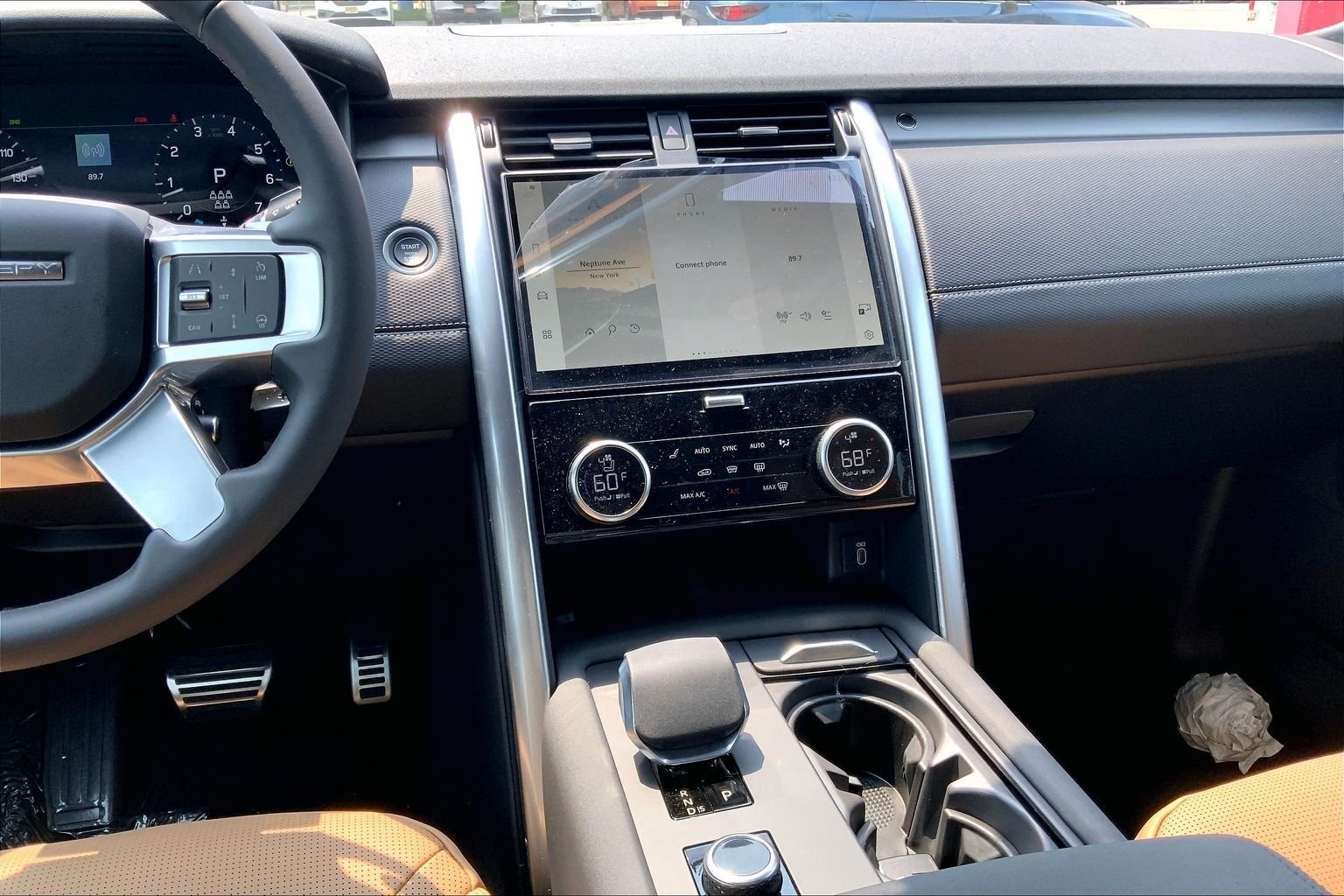 New 2026 Land Rover Discovery Dynamic SE AWD/4WD image 6