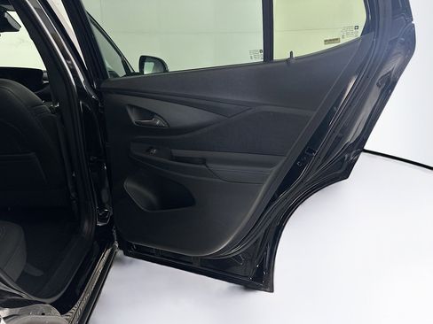 Used 2025 Buick Envista Sport Touring image 28