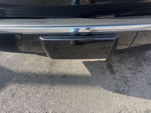 Used 2010 GMC Yukon Denali image 12