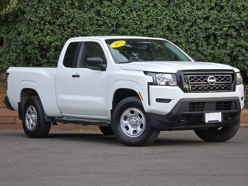 Used 2022 Nissan Frontier S w/ Technology Package image 1