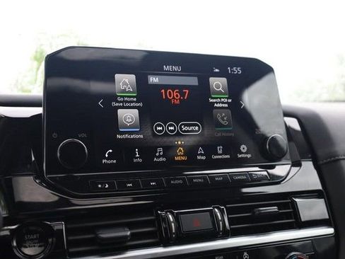 Certified 2025 Nissan Pathfinder SL w/ SL Premium Package FWD image 15