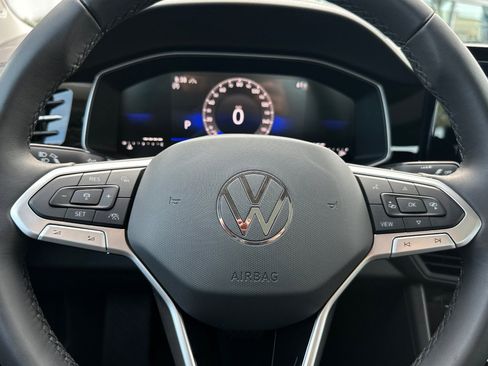 New 2026 Volkswagen Jetta SE FWD image 20
