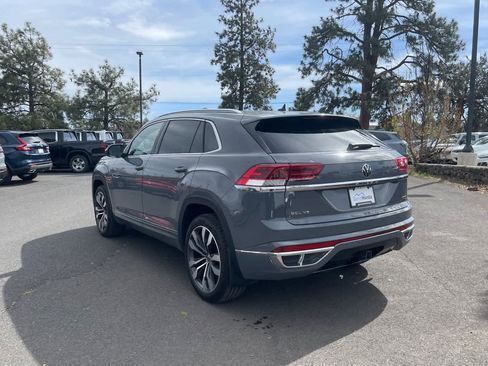 Used 2021 Volkswagen Atlas Cross Sport SEL Premium R-Line image 3