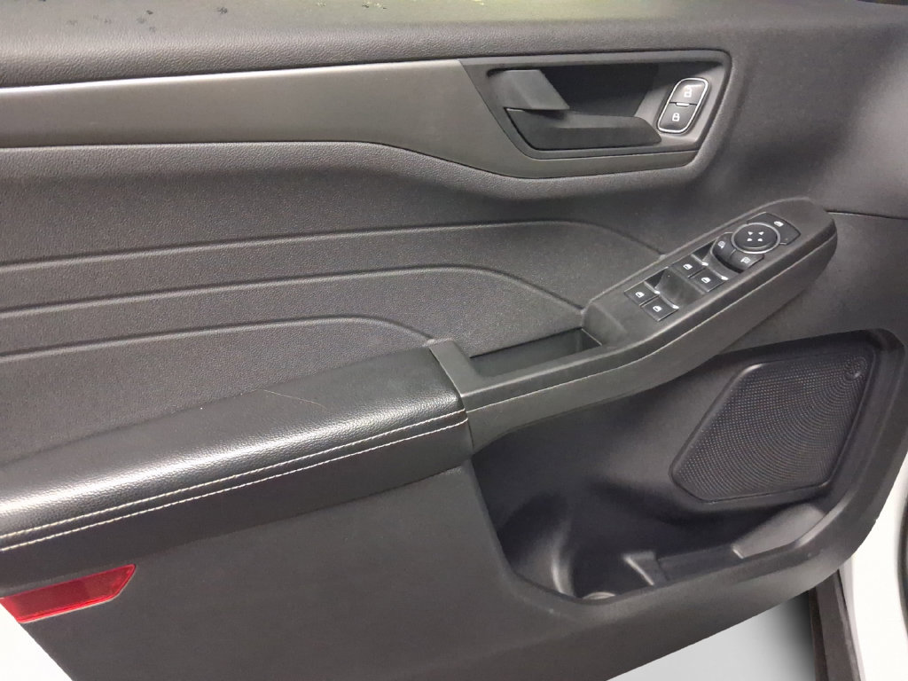 Used 2023 Ford Escape AWD image 11