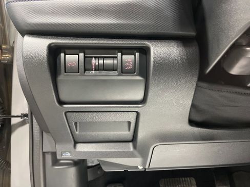 Used 2026 Subaru Forester Premium AWD/4WD image 14