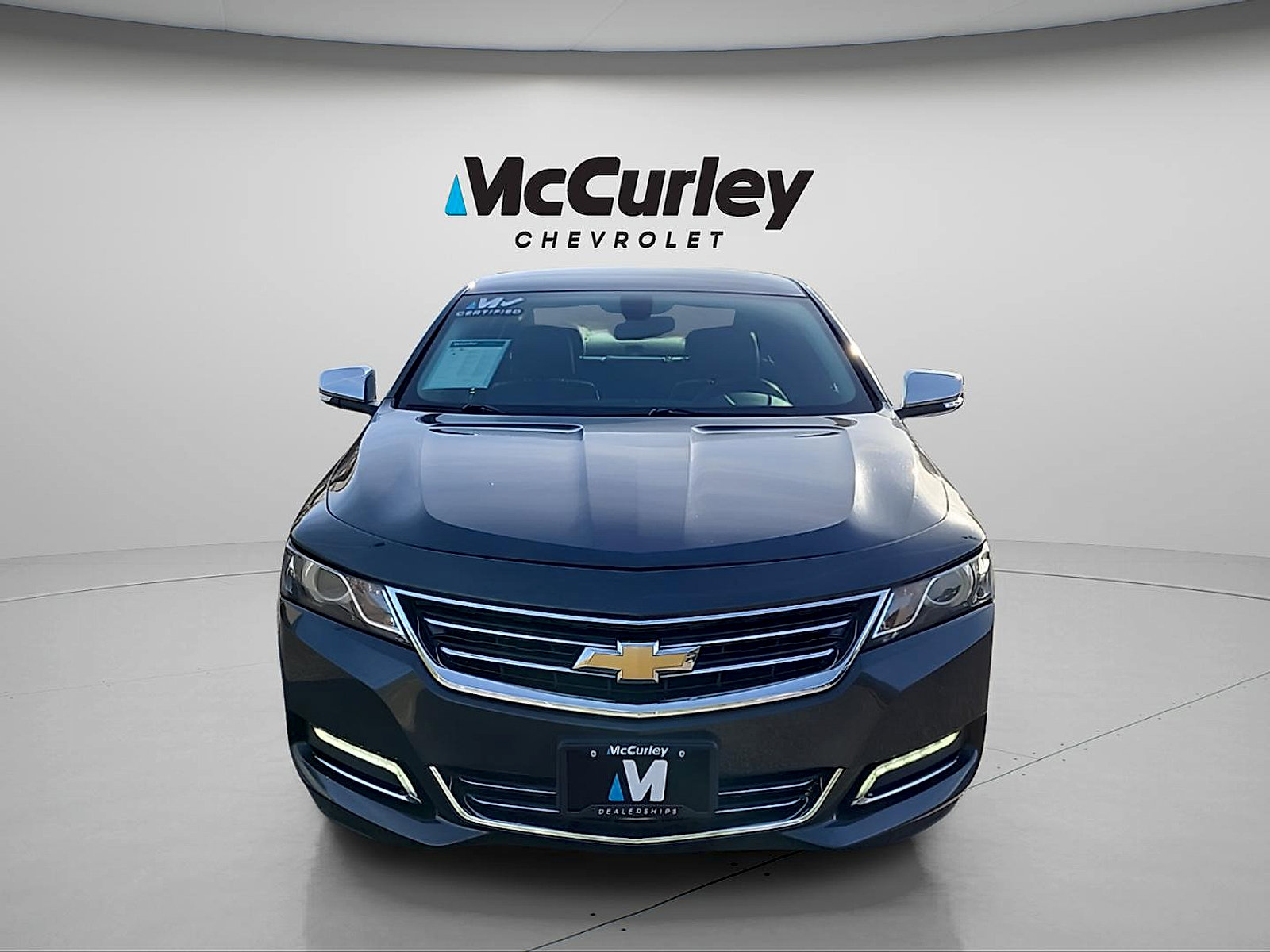 Used 2019 Chevrolet Impala Premier FWD image 2