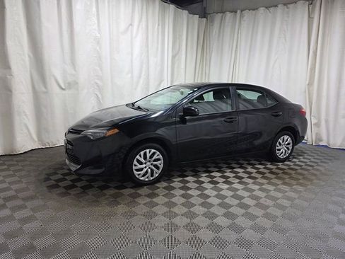 Used 2019 Toyota Corolla LE image 7
