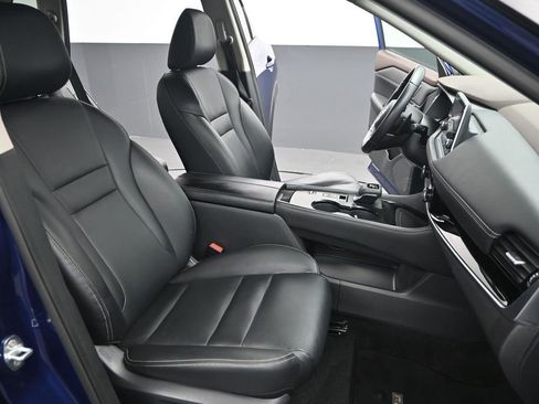 Used 2023 Nissan Rogue SL FWD image 31