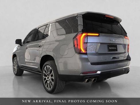 Used 2026 GMC Yukon Denali w/ Sun & Power Step Package AWD/4WD image 4