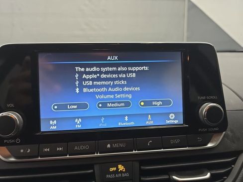 Used 2024 Nissan Altima 2.5 S FWD image 33