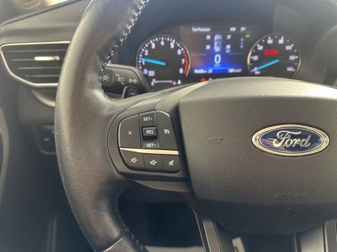 Used 2020 Ford Explorer XLT w/ Equipment Group 202A image 25