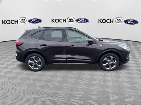 Used 2023 Ford Escape ST-Line w/ Tech Pack #1 AWD/4WD image 9