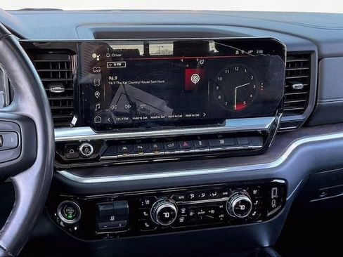 Used 2022 GMC Sierra 1500 SLT w/ SLT Premium Plus Package image 9