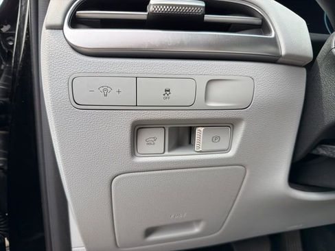 Used 2025 Hyundai Palisade SEL FWD image 14