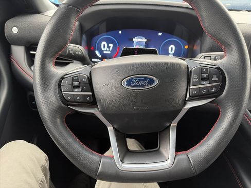 Used 2025 Ford Explorer ST-Line AWD/4WD image 19