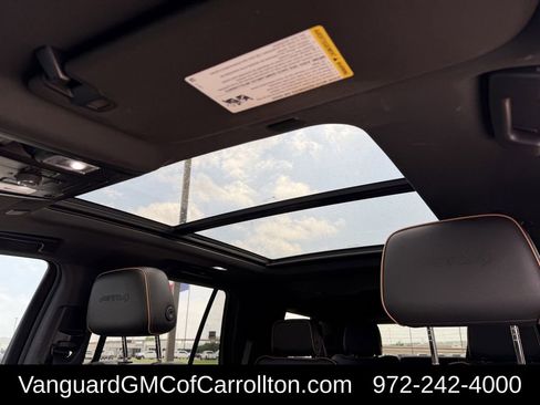 Used 2022 GMC Yukon AT4 AWD/4WD image 31