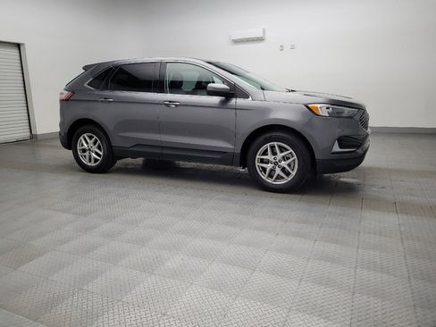 Used 2023 Ford Edge SEL image 11