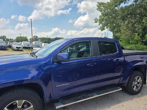 Used 2016 Chevrolet Colorado Z71 AWD/4WD image 3