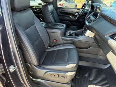 Certified 2022 Chevrolet Tahoe Z71 w/ Luxury Package AWD/4WD image 37