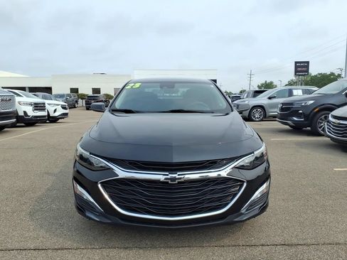 Used 2023 Chevrolet Malibu RS FWD image 2