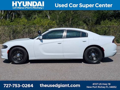 Used 2016 Dodge Charger Police RWD image 2