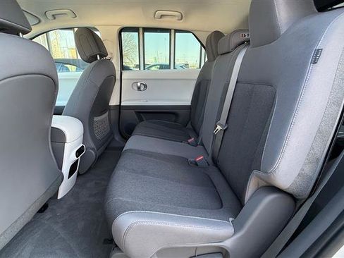 Used 2024 Hyundai Ioniq 5 SEL image 17