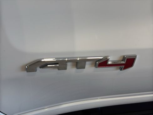 Used 2021 GMC Sierra 1500 AT4 AWD/4WD image 12