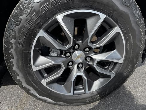 Certified 2023 Chevrolet Silverado 1500 LT AWD/4WD image 12