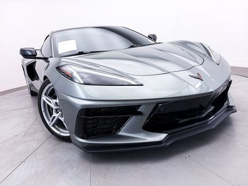 Used 2023 Chevrolet Corvette Stingray Premium Cpe w/ Z51 Performance Package RWD image 3