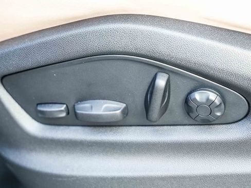 Used 2024 Porsche Cayenne image 22