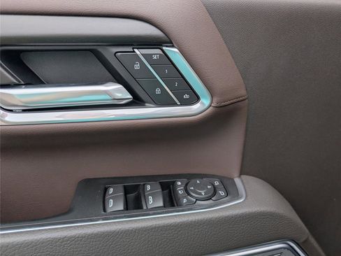 New 2026 GMC Sierra 2500 Denali w/ Denali Reserve Package AWD/4WD image 34