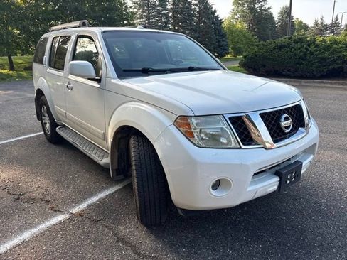 Used 2011 Nissan Pathfinder Silver AWD/4WD image 2