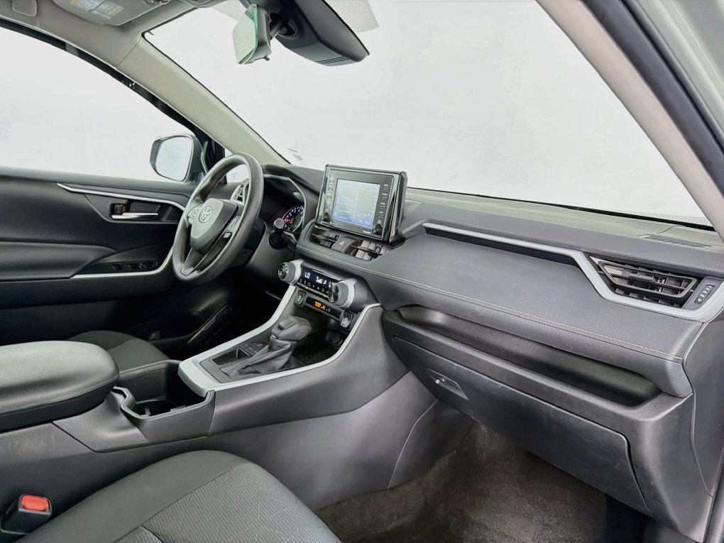 Used 2022 Toyota RAV4 XLE FWD image 31