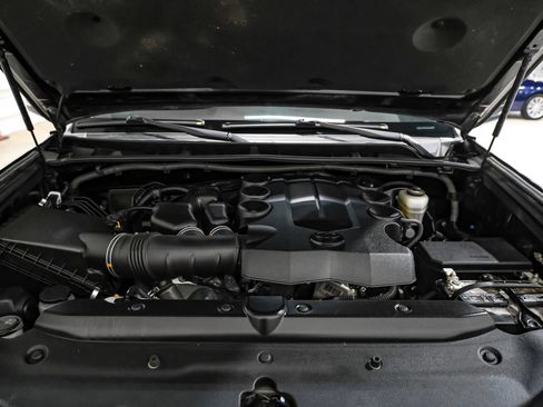 Used 2018 Toyota 4Runner Limited RWD image 54