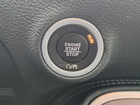 Used 2022 Dodge Challenger SXT w/ Blacktop Package image 21