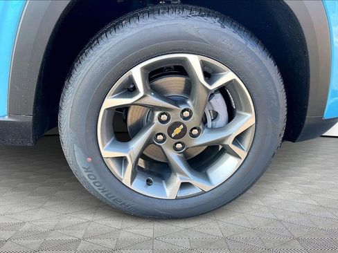 New 2026 Chevrolet Trax LT w/ Driver Confidence Package image 15