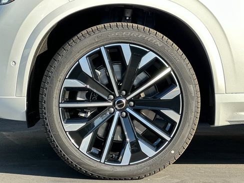 New 2026 Volvo XC90 T8 Ultra w/ Protection Package Premier AWD/4WD image 26