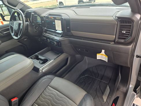 Certified 2024 Chevrolet Silverado 2500 ZR2 AWD/4WD image 24