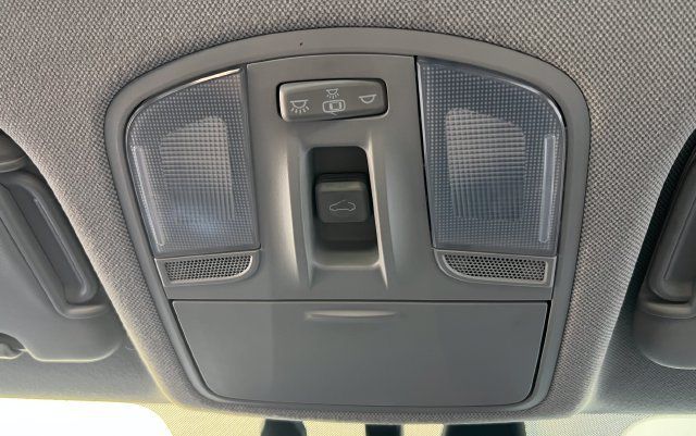 Used 2020 Hyundai Elantra Value Edition w/ Cargo Package (C1) FWD image 39