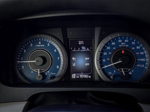 Used 2020 Toyota Sienna LE image 27