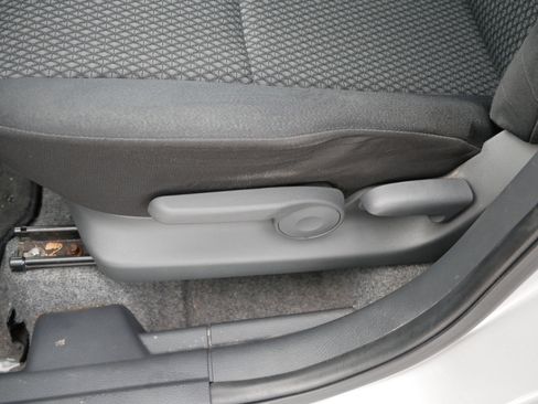 Used 2013 Suzuki SX4 Premium image 19