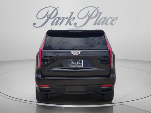 Used 2021 Cadillac Escalade Sport w/ Driver Assist Tech Package AWD/4WD image 3
